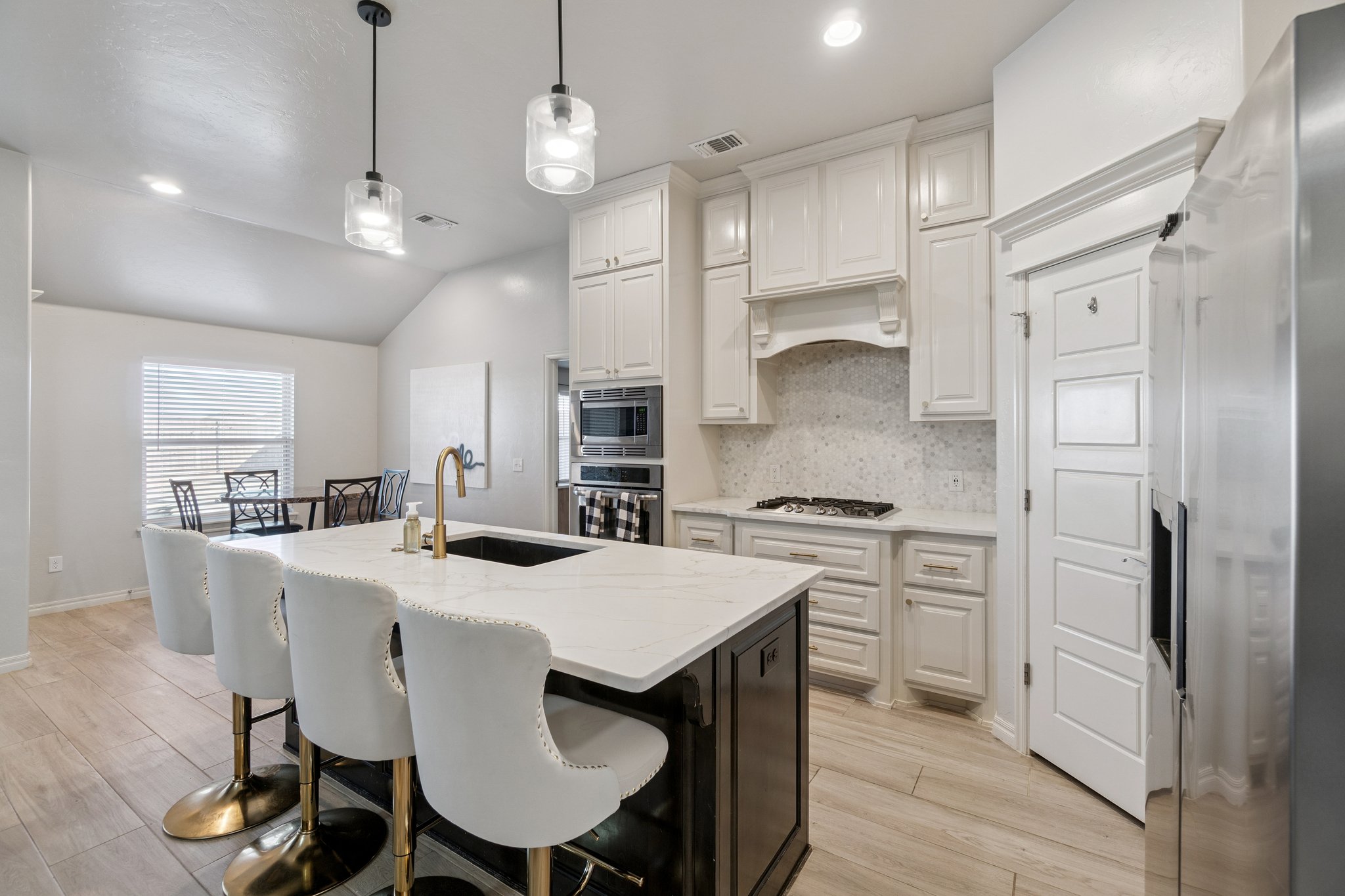 9913 NW 143rd St_018.jpg