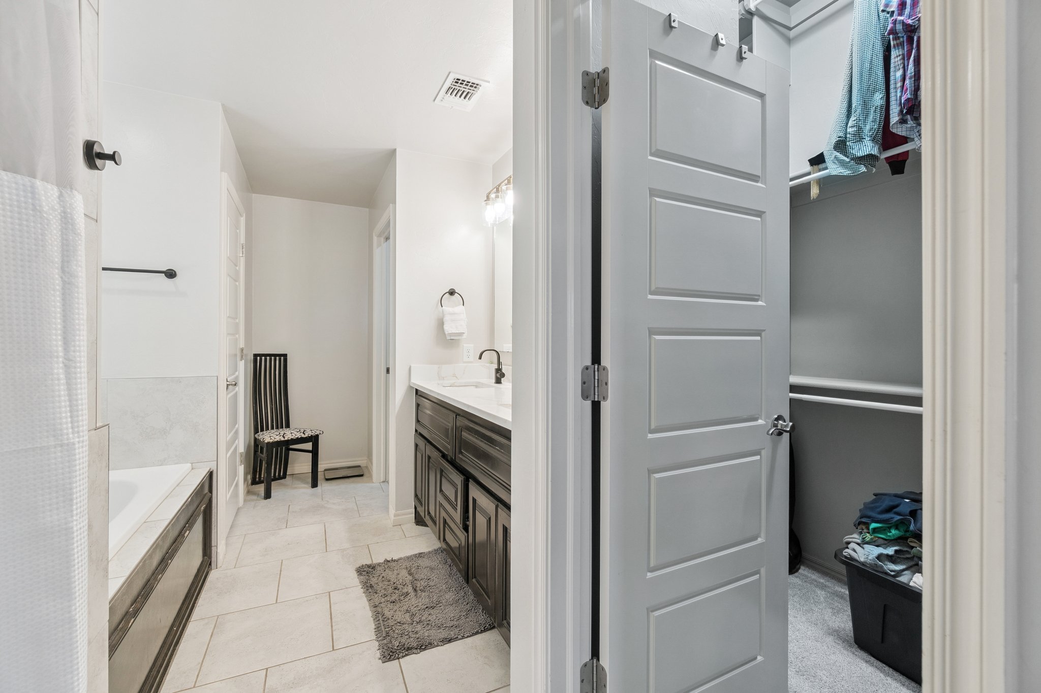 9913 NW 143rd St_031.jpg