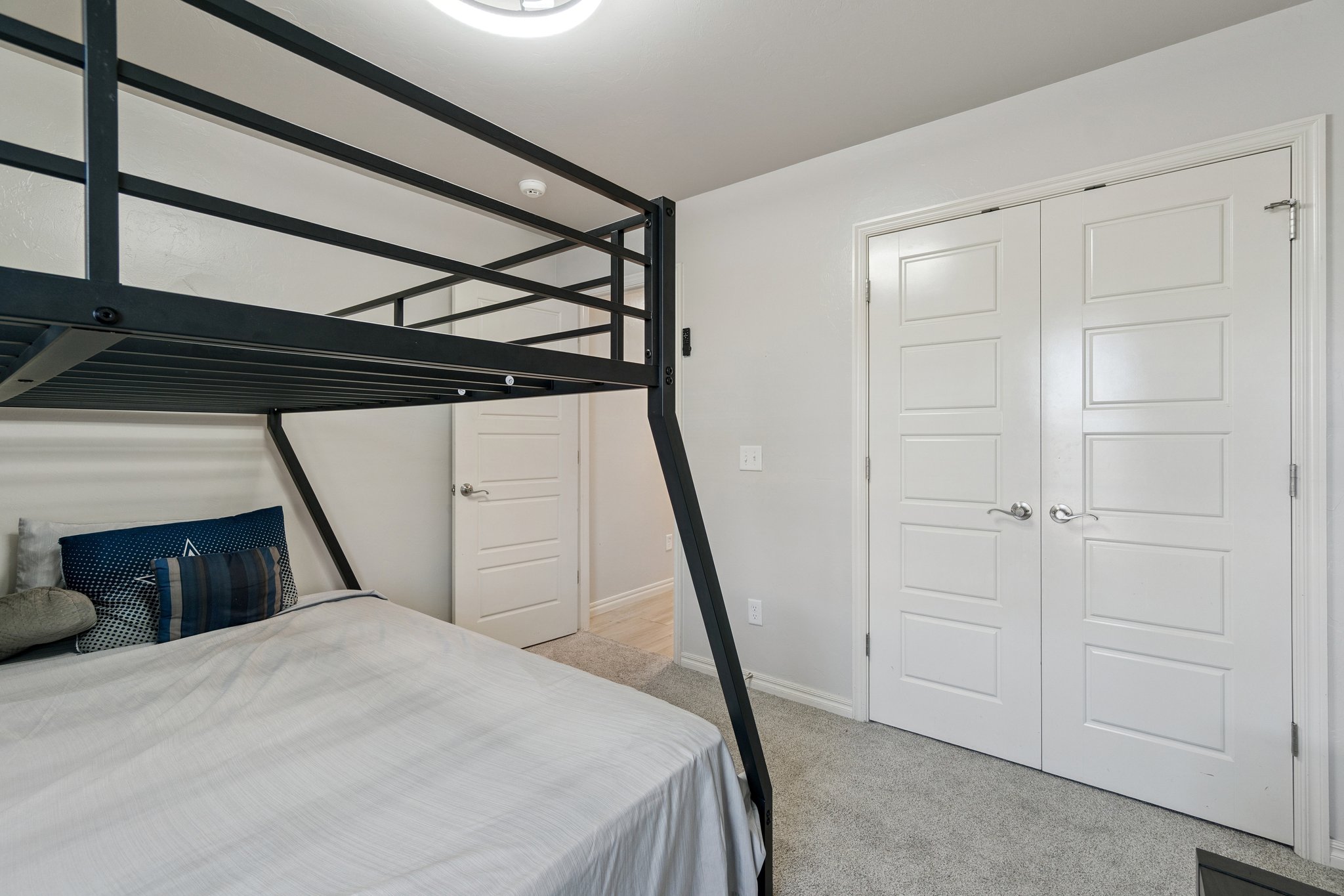 9913 NW 143rd St_043.jpg