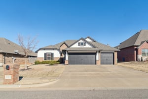 9913 NW 143rd St_005.jpg