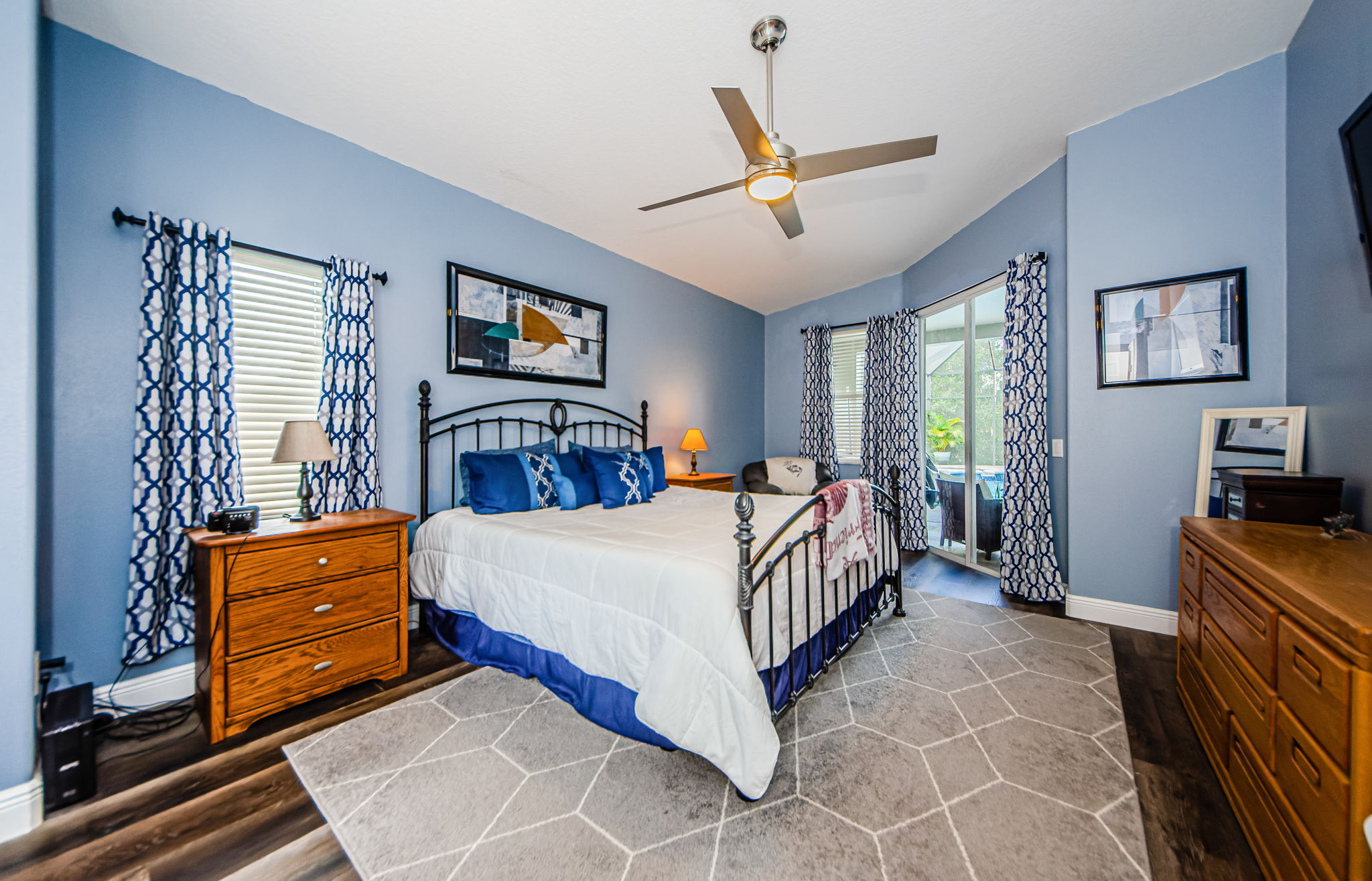 Master Bedroom 1a-2