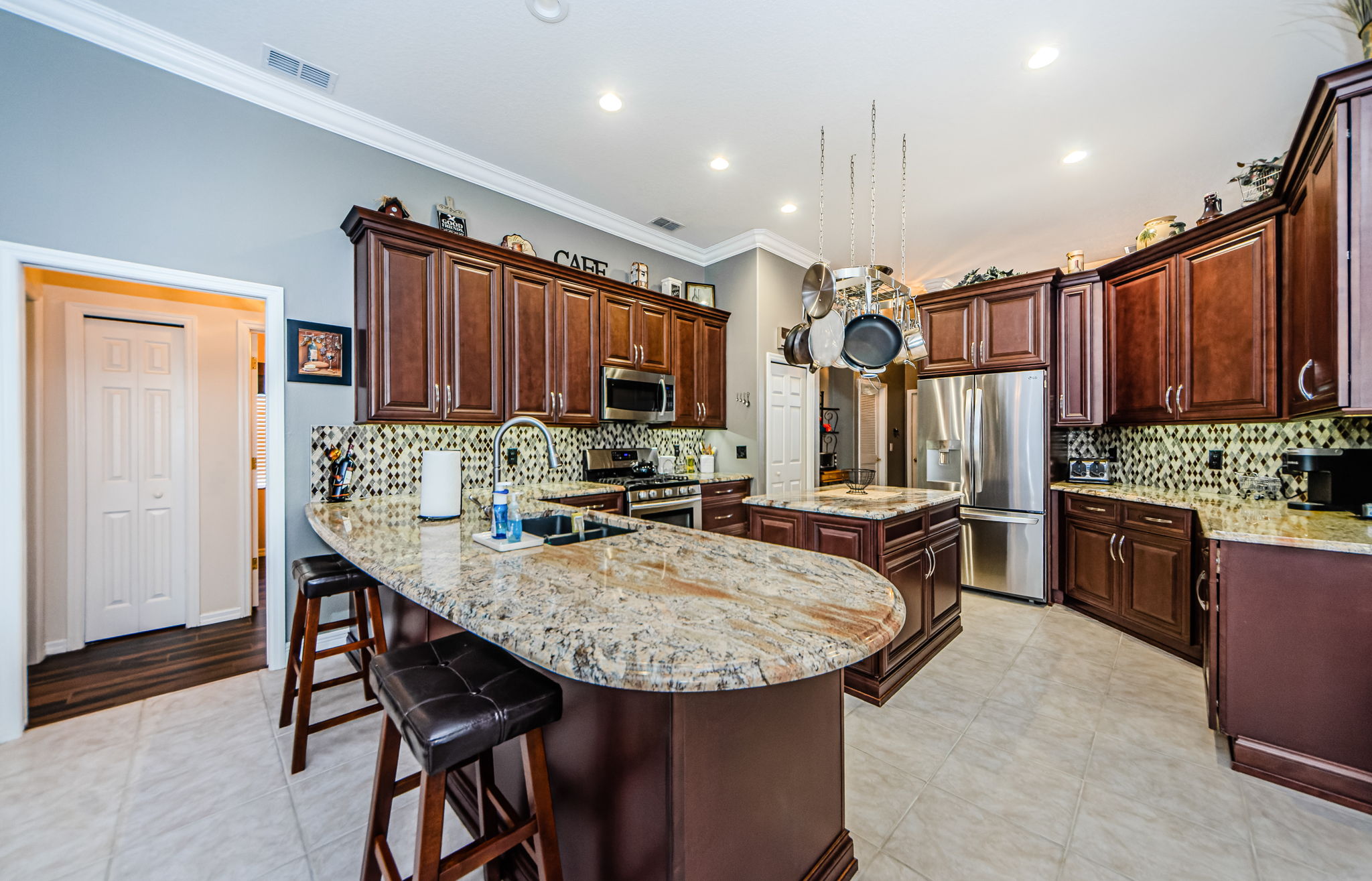 Kitchen 1-2