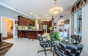 Kitchen Eat-In 2