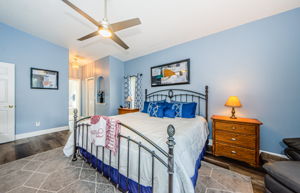 Master Bedroom 1b-2