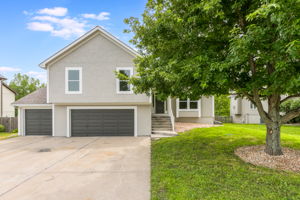 992 Sicklebar Dr-01