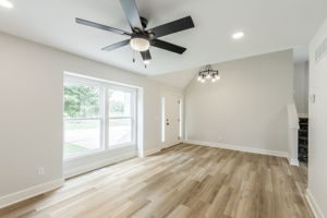 992 Sicklebar Dr-14