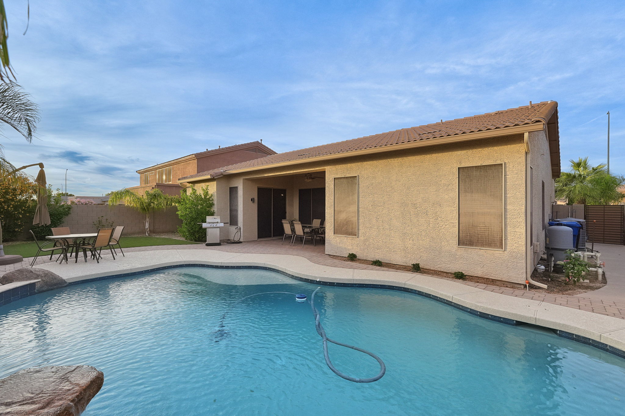  Photo 52