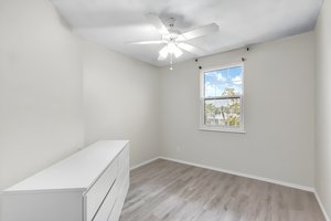 9925NW57th-16 furniture removed.jpeg
