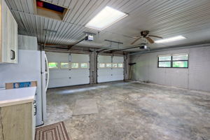  Photo 48