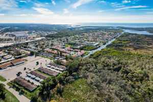 Eagles Point Cir 2-040