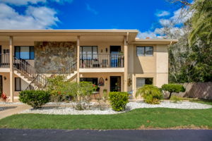 Eagles Point Cir 2-001