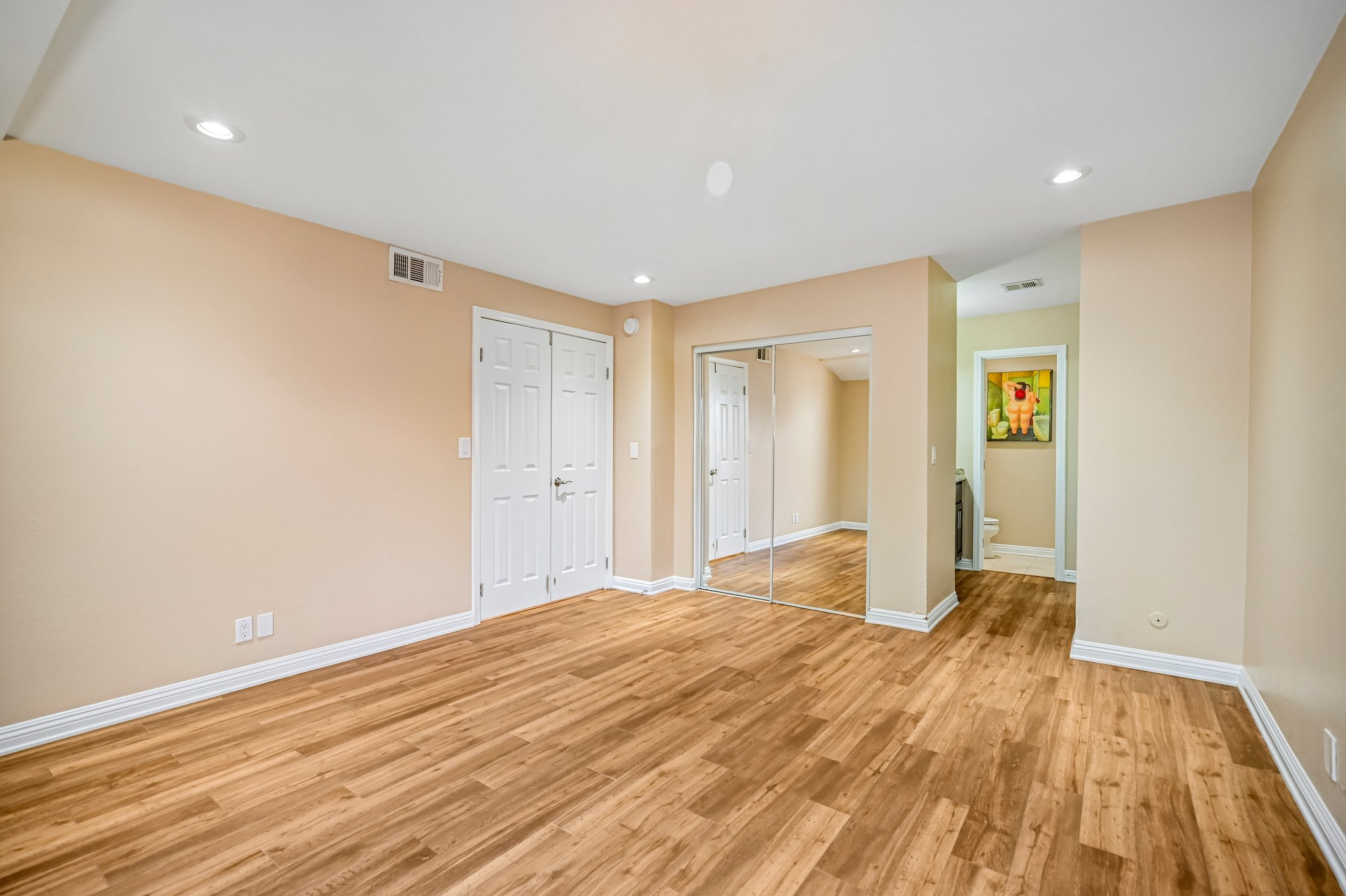 Owensmouth Ave 10-S3009-030.jpg