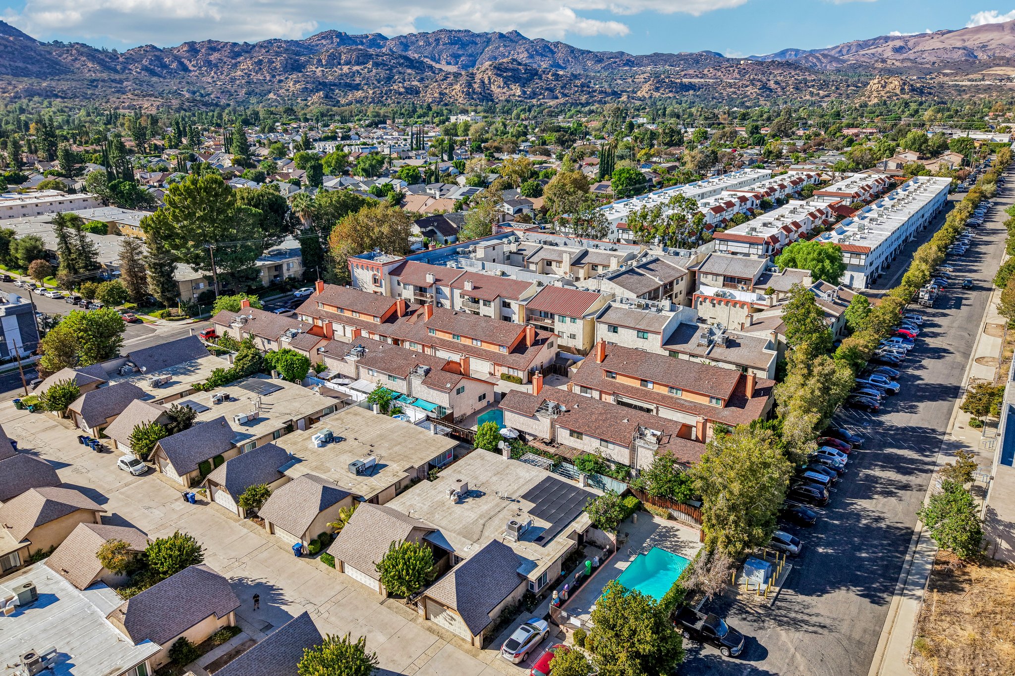 Owensmouth Ave 10-S3009-048.jpg