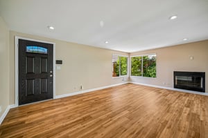Owensmouth Ave 10-S3009-005.jpg