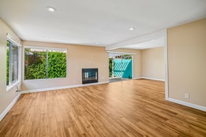 Owensmouth Ave 10-S3009-006.jpg