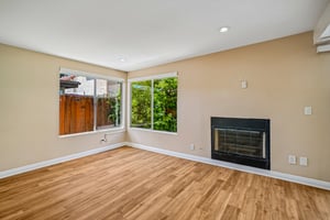 Owensmouth Ave 10-S3009-007.jpg