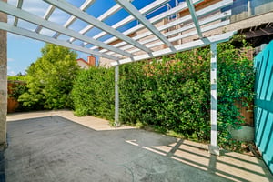 Owensmouth Ave 10-S3009-036.jpg