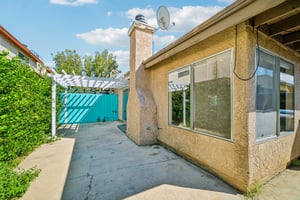 Owensmouth Ave 10-S3009-038.jpg