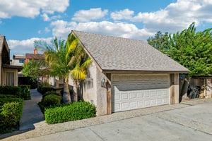 Owensmouth Ave 10-S3009-045.jpg