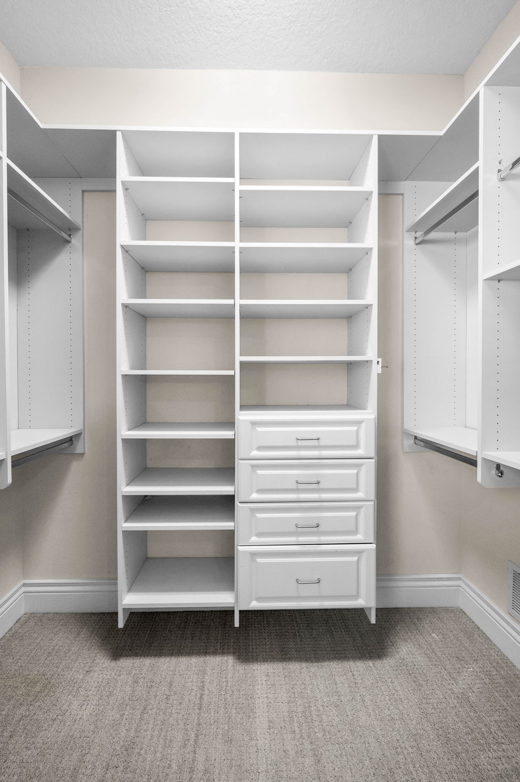 Bedroom3b Closet