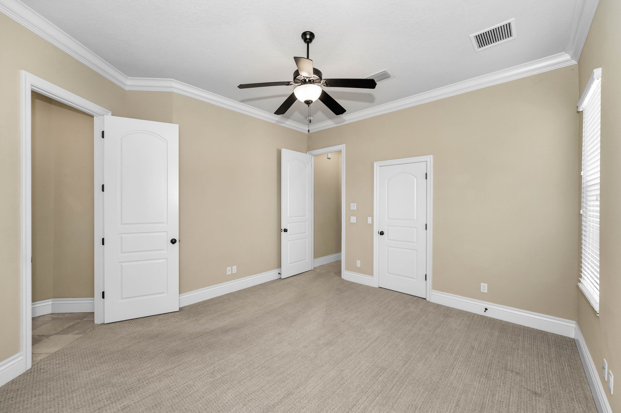 Guest Bedroom2b