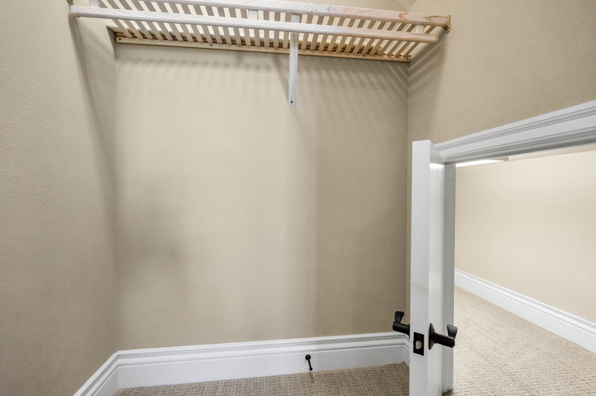 Guest Bedroom2c Closet