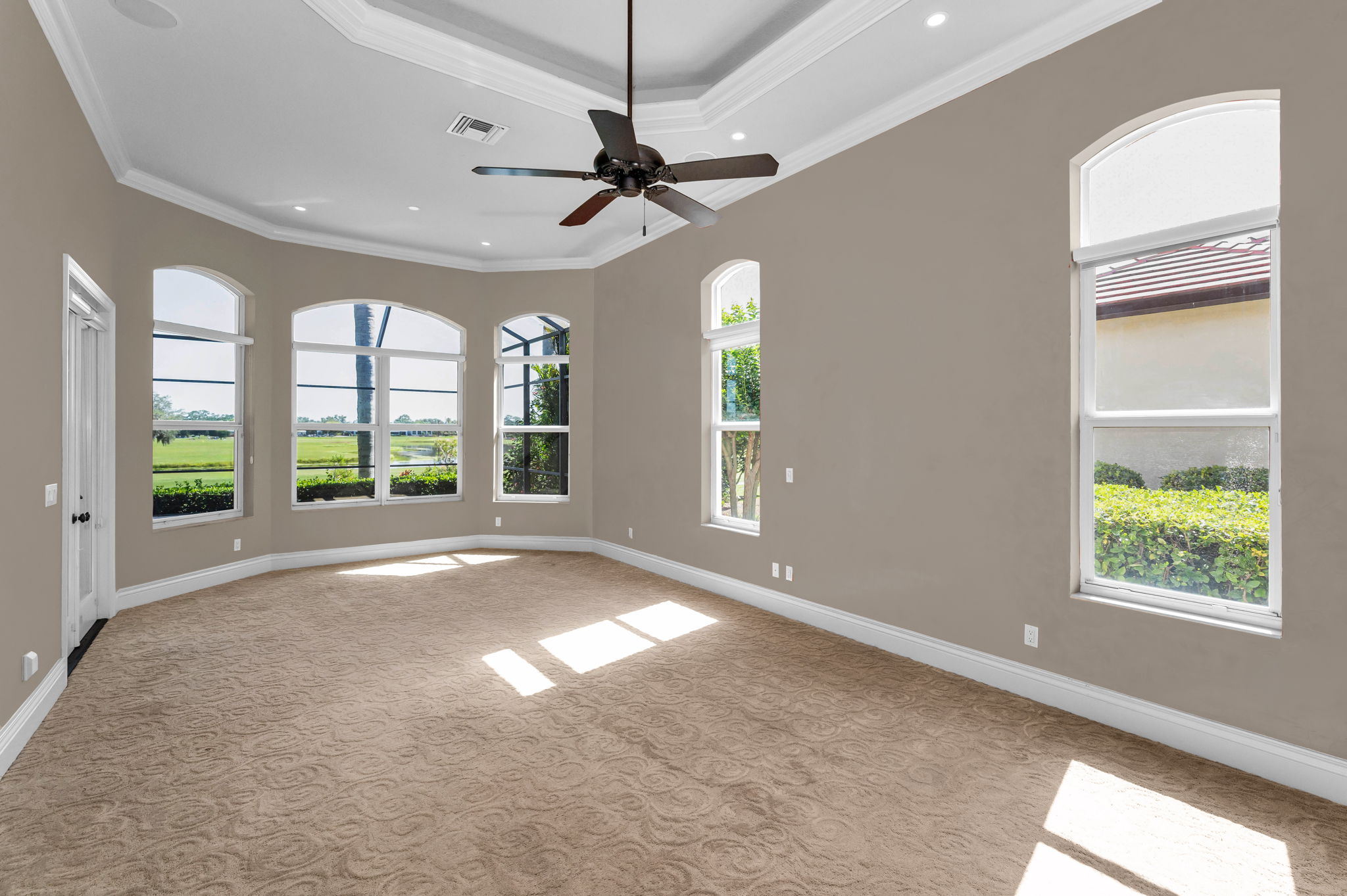 Master Bedroom1aee