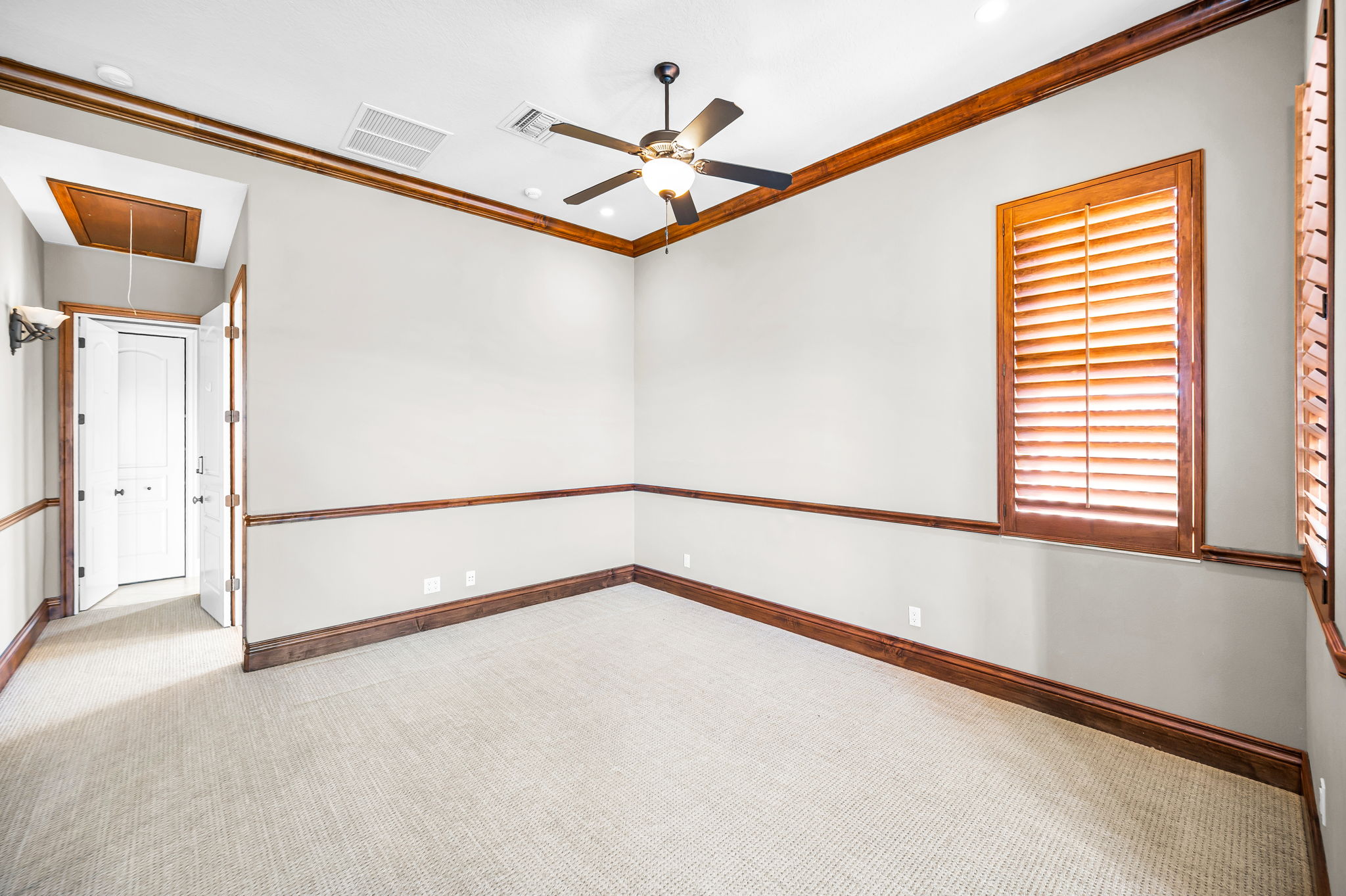 Upper Level Bonus Room15