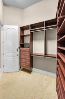 Master Bedroom Walk-in Closet2b