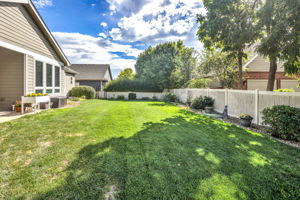 Enclosed Fence Provides Privacy