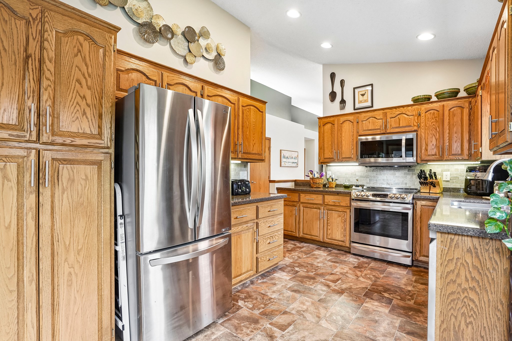 Stratford Ln W-S2909-021.jpg