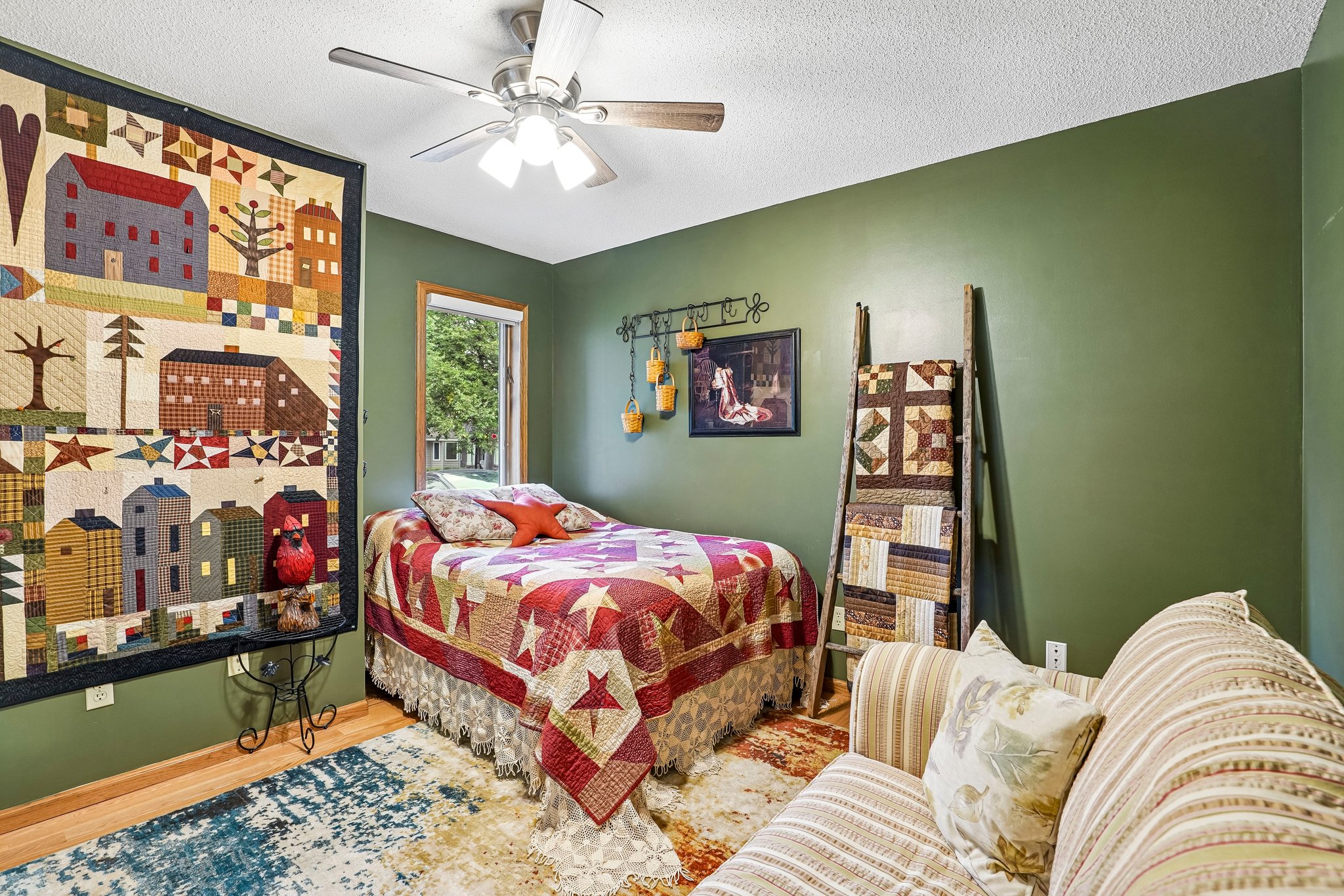 Stratford Ln W-S2909-033.jpg