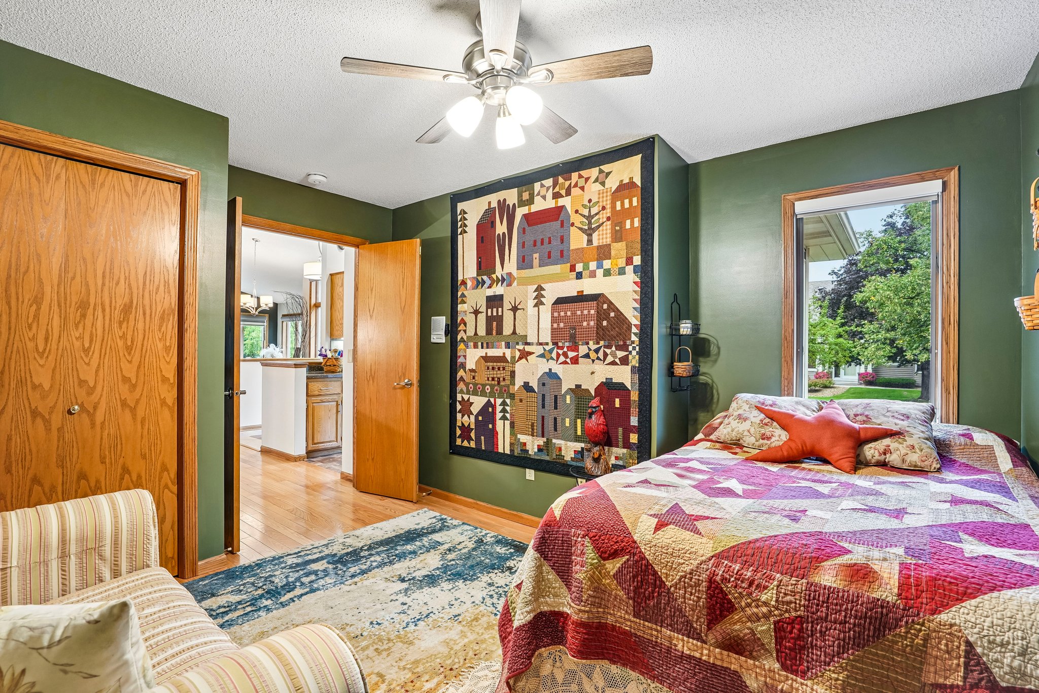 Stratford Ln W-S2909-034.jpg