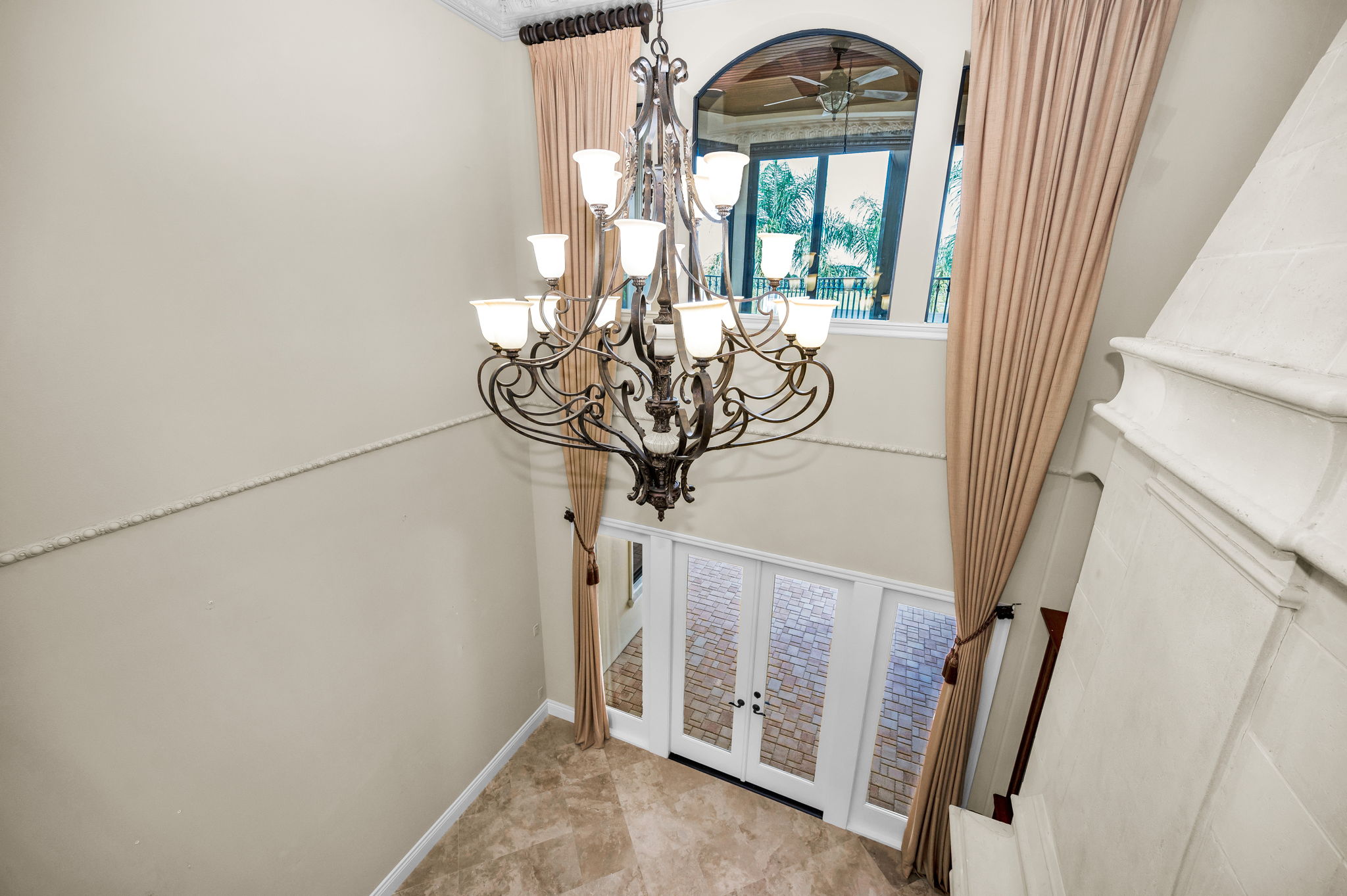 Upper Landing View3