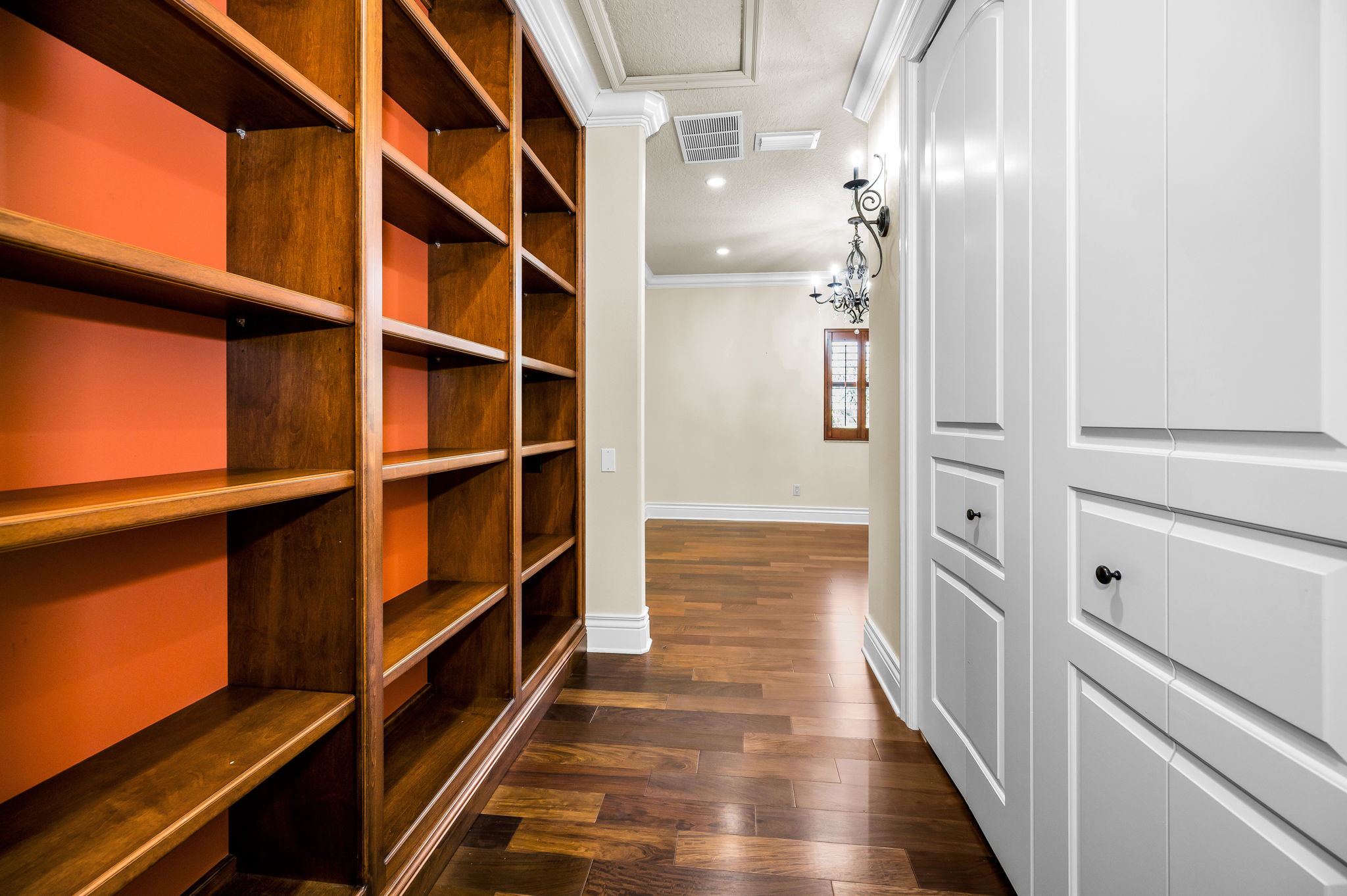 Upper Level Hallway2