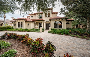 Front Exterior8-2