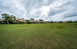 Golf Course5 and Rear Exterior
