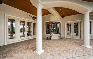 Lanai1
