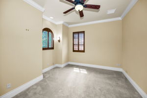 Upper Level Bedroom4a