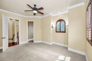 Upper Level Bedroom4b