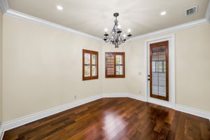Upper Level Loft1a