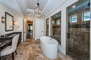 Master Bathroom1g