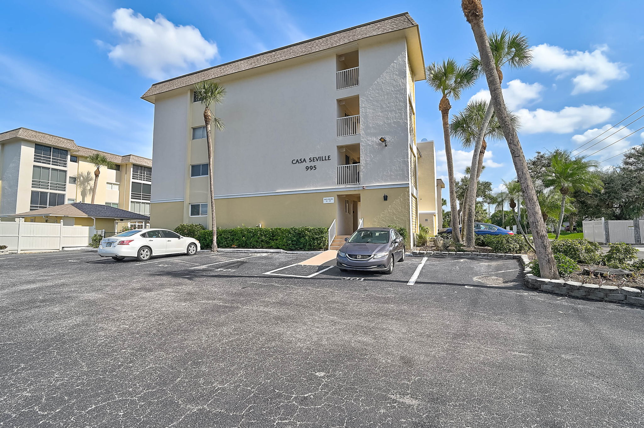 995 La Guna Dr - Unit #103-3