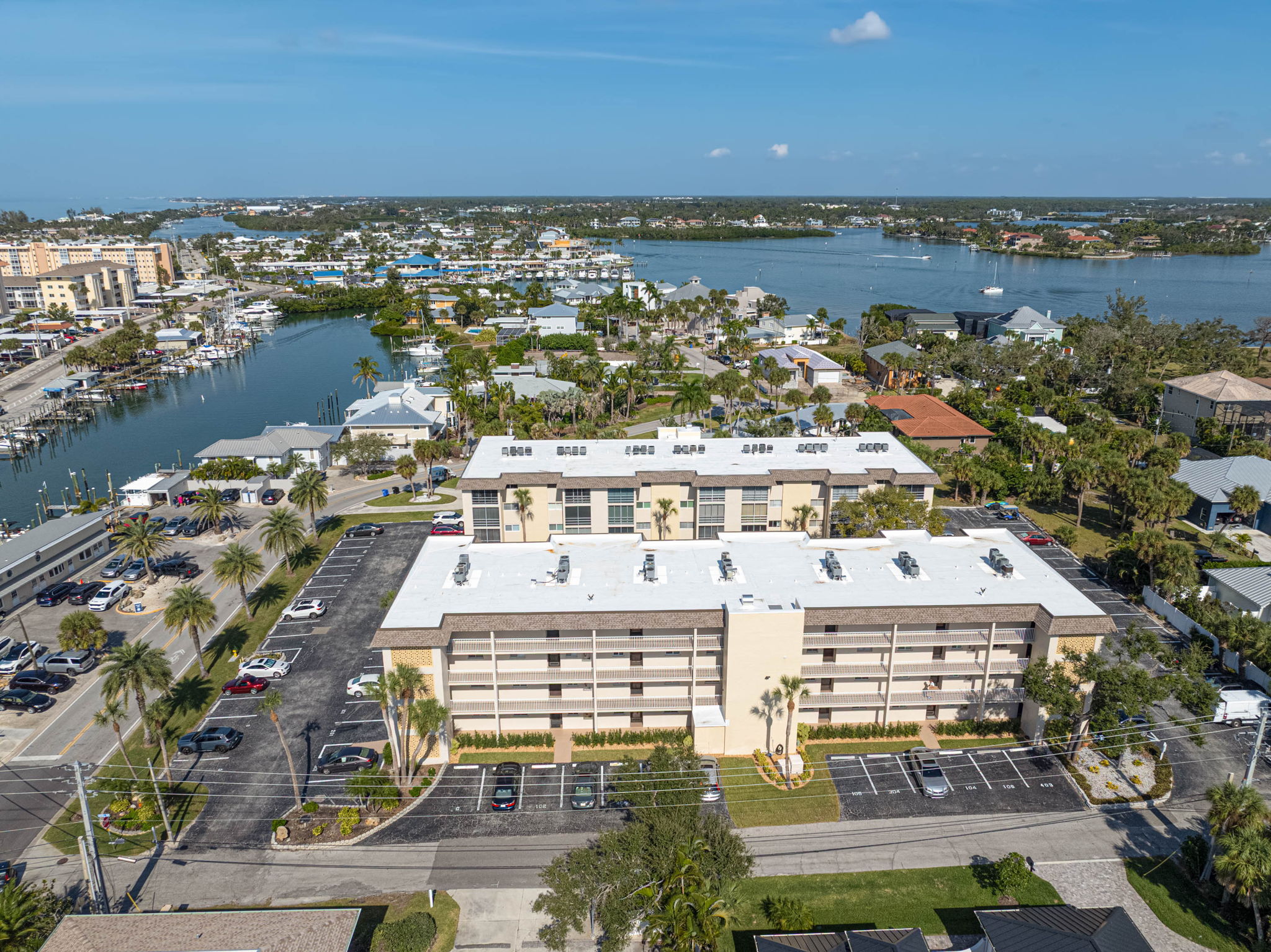 995 La Guna Dr - Unit #103-14