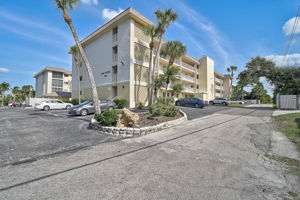 995 La Guna Dr - Unit #103-4