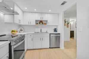 995 La Guna Dr - Unit #103-30