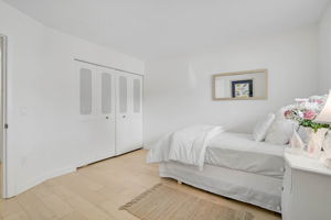 995 La Guna Dr - Unit #103-33