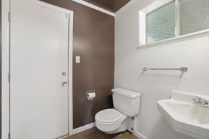  Photo 30
