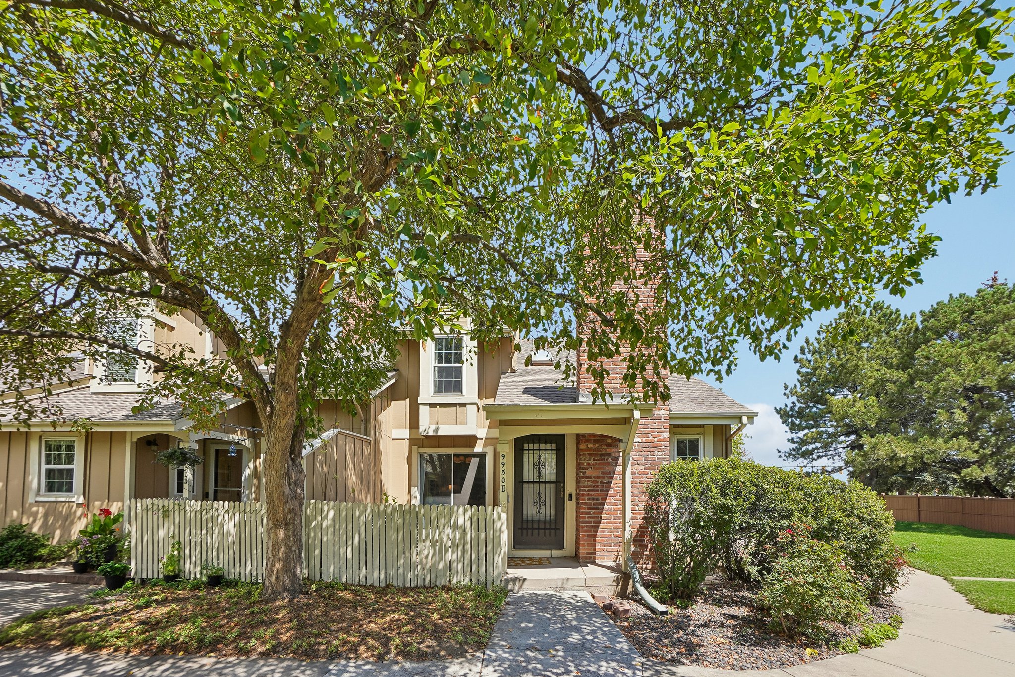 Grove St E-S1608-002.jpg