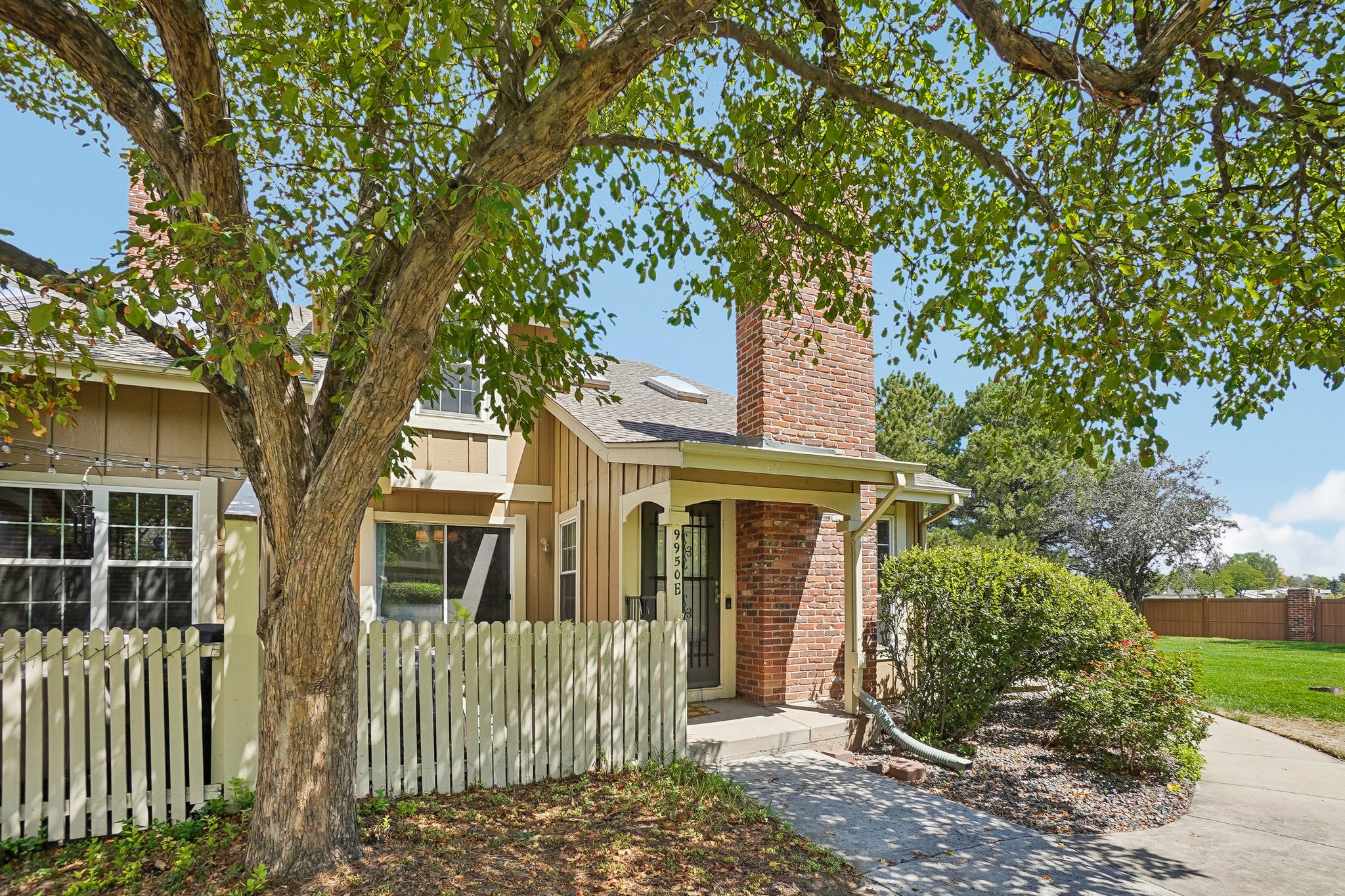 Grove St E-S1608-003.jpg